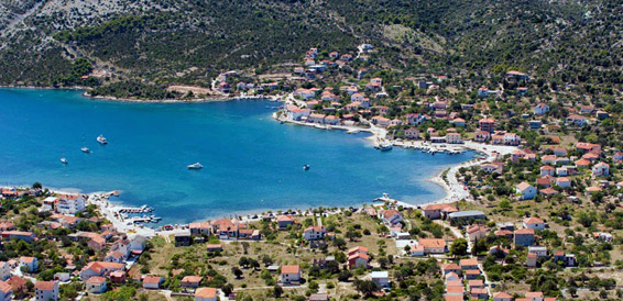 Vinisce, cruising region Central Dalmatia