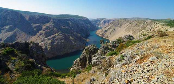 Zrmanja river canyon, cruising region Northern Dalmatia